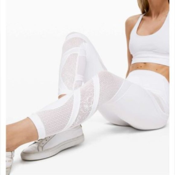 lululemon athletica Pants - Wunder Under HR 7/8 Tight *Lace Like New!